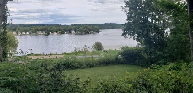 21 Cassidy Dr in Saratoga Springs, NY - Building Photo - Building Photo