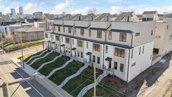 1019 12th Ave N, Unit D in Nashville, TN - Building Photo