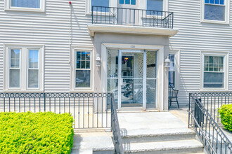 618-620 Main St in Malden, MA - Building Photo - Building Photo