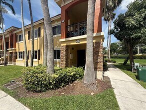 3395 NE 10th St in Homestead, FL - Building Photo - Building Photo