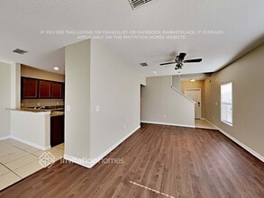 1145 Seminole Sky Dr in Ruskin, FL - Foto de edificio - Building Photo