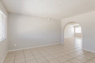 7209 W Carol Ave in Peoria, AZ - Building Photo - Building Photo