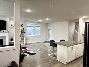 15030 NW Evelyn St in Portland, OR - Building Photo - Building Photo