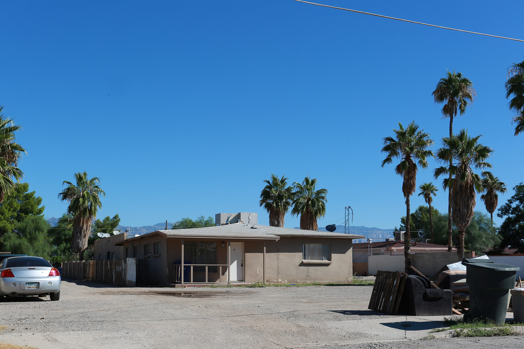 5721 E 28th St in Tucson, AZ - Building Photo