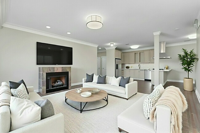 2400 W Warner Ave in Chicago, IL - Building Photo - Building Photo