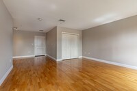 320 Rindge Ave, Unit 403 in Cambridge, MA - Building Photo - Building Photo