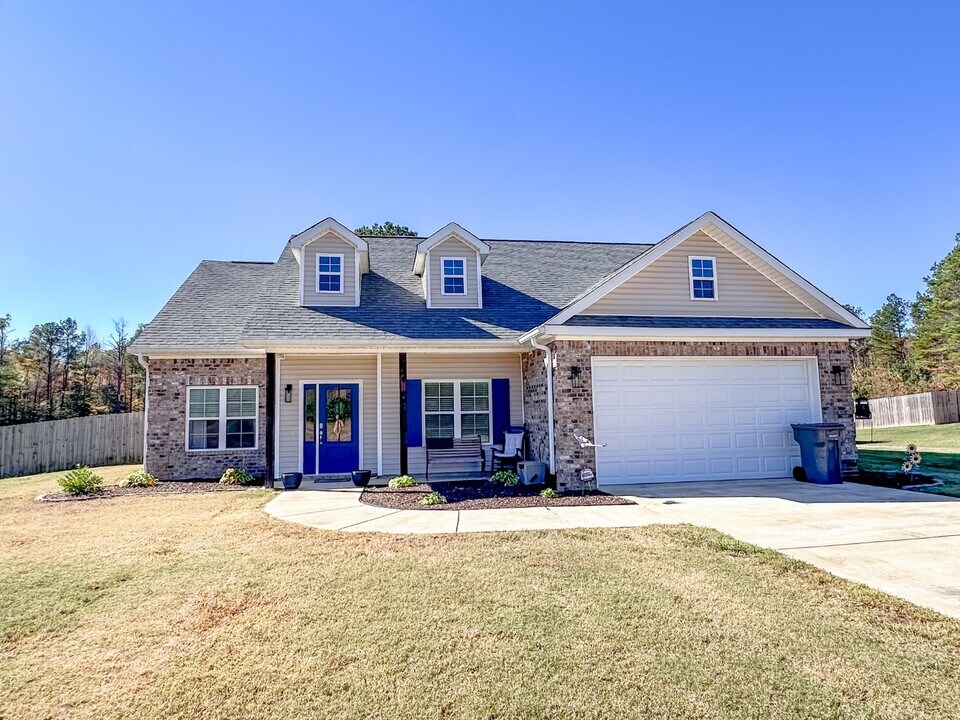 6454 Self Creek Rd in Starkville, MS - Building Photo