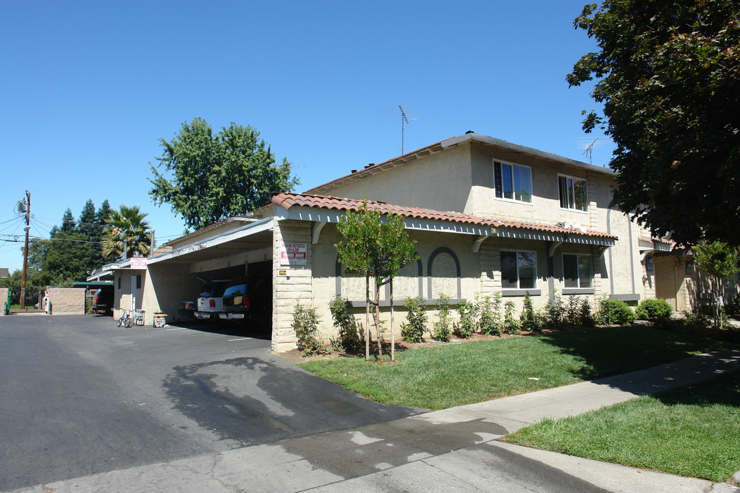 721-723 Menker Ave in San Jose, CA - Building Photo