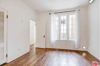 The Four Gables in West Hollywood, CA - Building Photo - Building Photo