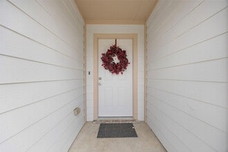 1605 Village Park Trail, Unit 21002 in Burleson, TX - Building Photo - Building Photo