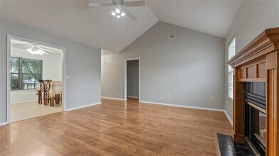 2000 W Sumac St in Rogers, AR - Foto de edificio - Building Photo