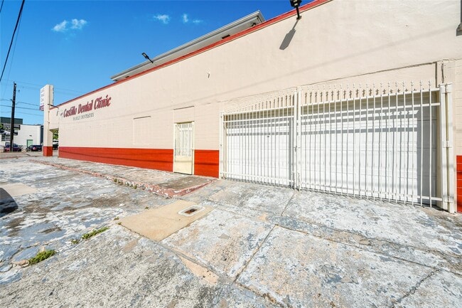 property at 2919 Canal St