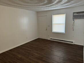 920 Hayes St in Norfolk, VA - Building Photo - Building Photo