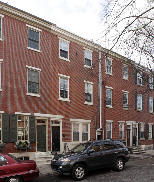 128 Pemberton St in Philadelphia, PA - Foto de edificio - Building Photo