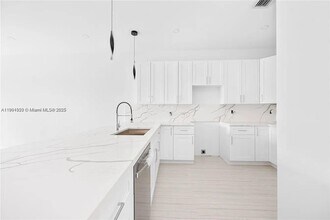 10745 SW 217th St in Goulds, FL - Building Photo - Building Photo