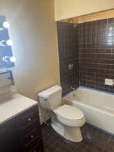295 Lynn Shore Dr, Unit 705 in Lynn, MA - Building Photo - Building Photo