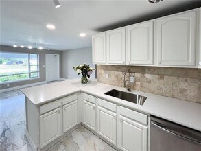 1010 NE 24th St in Pompano Beach, FL - Building Photo - Building Photo