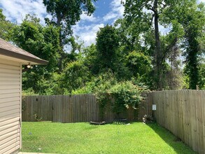 368 Lake Breeze Dr in Baton Rouge, LA - Building Photo - Building Photo