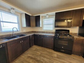 704 SE 25th Ct in Des Moines, IA - Building Photo