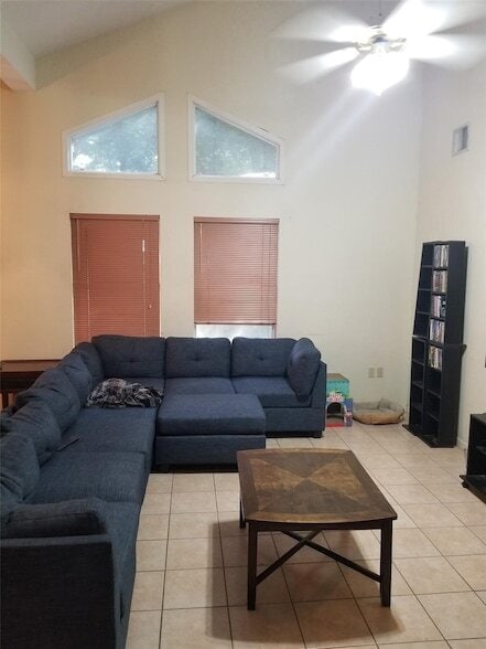 4508 15th St in Bacliff, TX - Foto de edificio - Building Photo