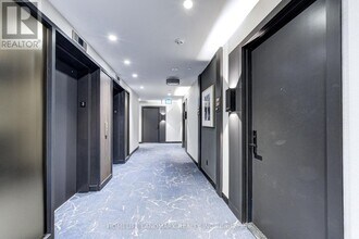 500 Dupont St in Toronto, ON - Building Photo - Building Photo