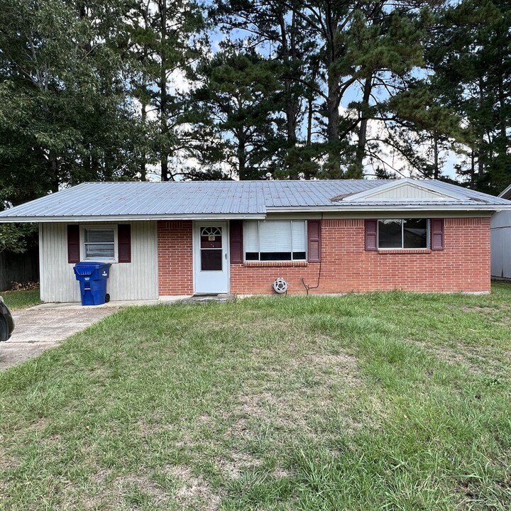 214 Hickory St in New Llano, LA - Building Photo