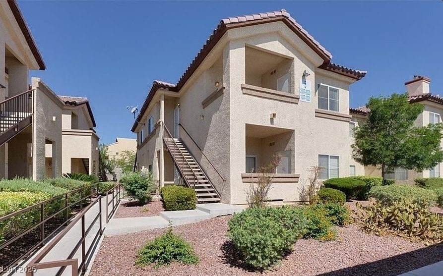 8501 W University Ave in Las Vegas, NV - Building Photo