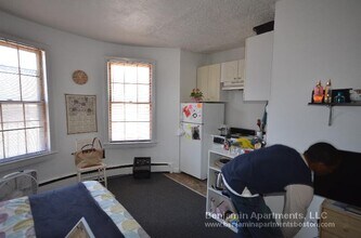 28 S Huntington Ave in Boston, MA - Building Photo - Building Photo