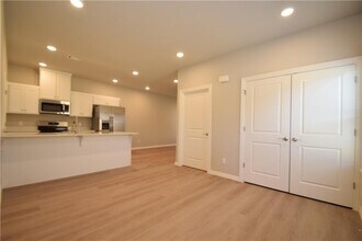 1604 SW Poigai Wy in Bentonville, AR - Building Photo - Building Photo