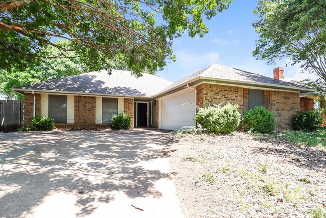 4900 Barberry Dr