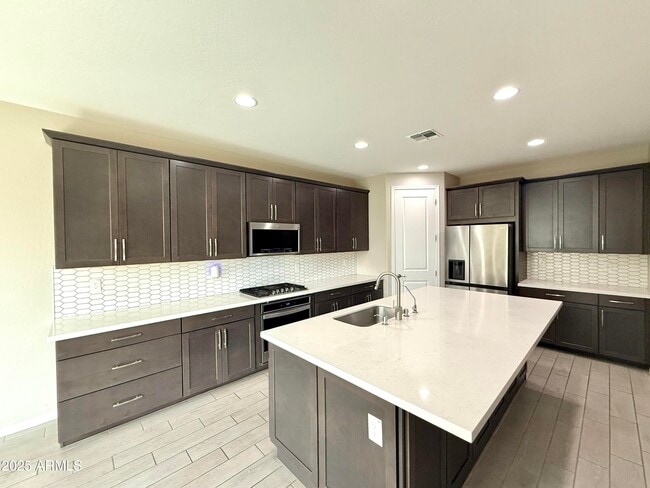 5542 N 107th Ln in Phoenix, AZ - Building Photo - Building Photo