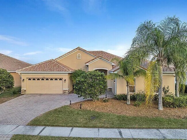 property at 3535 Somerset Cir