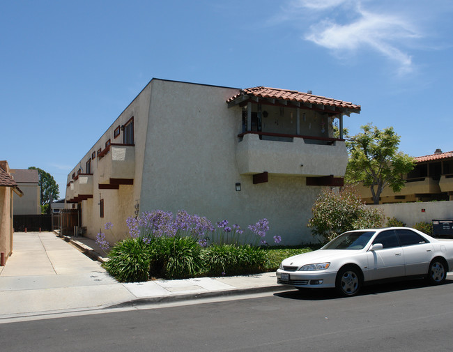 16882 Lynn St in Huntington Beach, CA - Building Photo - Building Photo