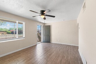 3833 N Tyndall Ave in Tucson, AZ - Foto de edificio - Building Photo