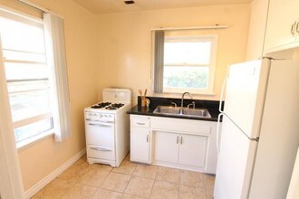 6801 Hollywood Blvd in Los Angeles, CA - Building Photo - Building Photo