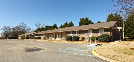 Park Avenue Apartments I and II in Johnston, SC - Building Photo - Building Photo