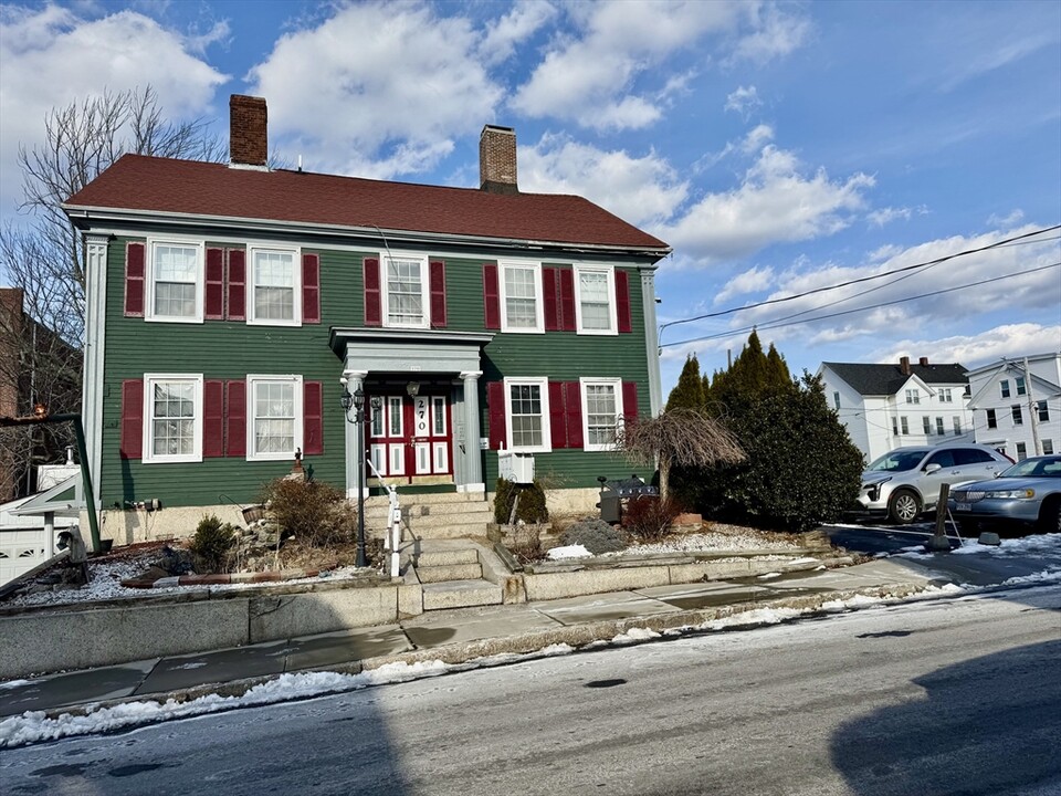 270 Bank St in Fall River, MA - Building Photo