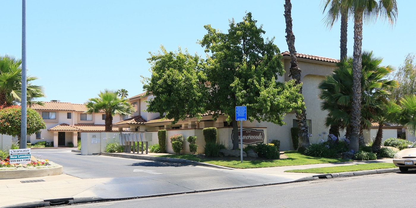 Summerwoods Apartments in Madera, CA - Foto de edificio