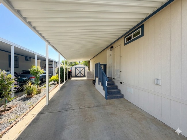 15420 Olde Hwy 80 in El Cajon, CA - Building Photo - Building Photo