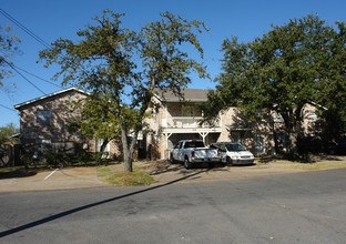 209 Pine St in Metairie, LA - Building Photo - Building Photo