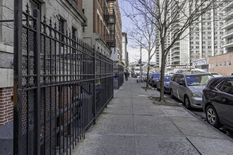 592 W 178th St in New York, NY - Building Photo - Building Photo