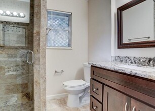 9206 Bassoon Dr in Houston, TX - Foto de edificio - Building Photo