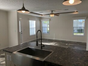 309 Eland Dr in North Fort Myers, FL - Building Photo - Building Photo