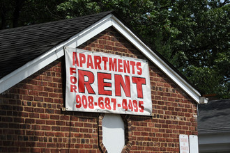 Townley Garden Apartments in Union, NJ - Building Photo - Building Photo