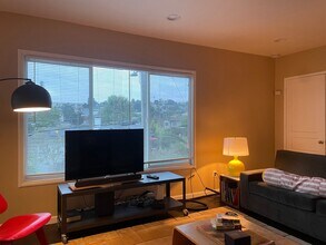 2772 Madera Ave-Unit -2772 in Oakland, CA - Foto de edificio - Building Photo