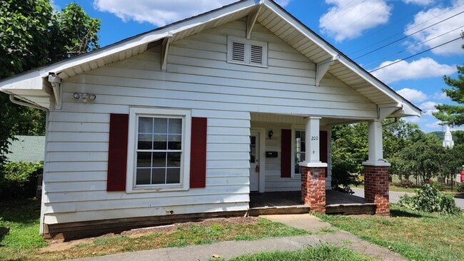 property at 200 Hamilton St