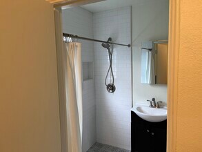 2800 Tola Ave in Altadena, CA - Building Photo - Building Photo