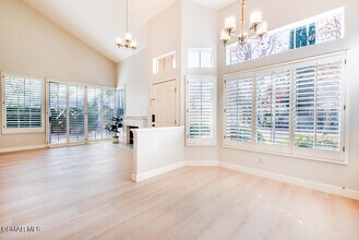 4928 Lazio Way in Oak Park, CA - Building Photo - Building Photo