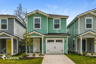 1311 Mull St in Jacksonville, FL - Building Photo