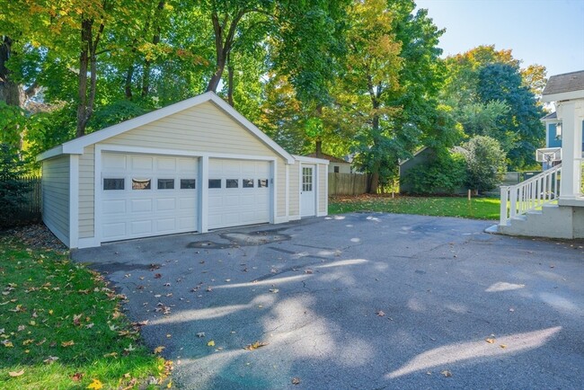 31 Highland St in Concord, MA - Building Photo - Building Photo